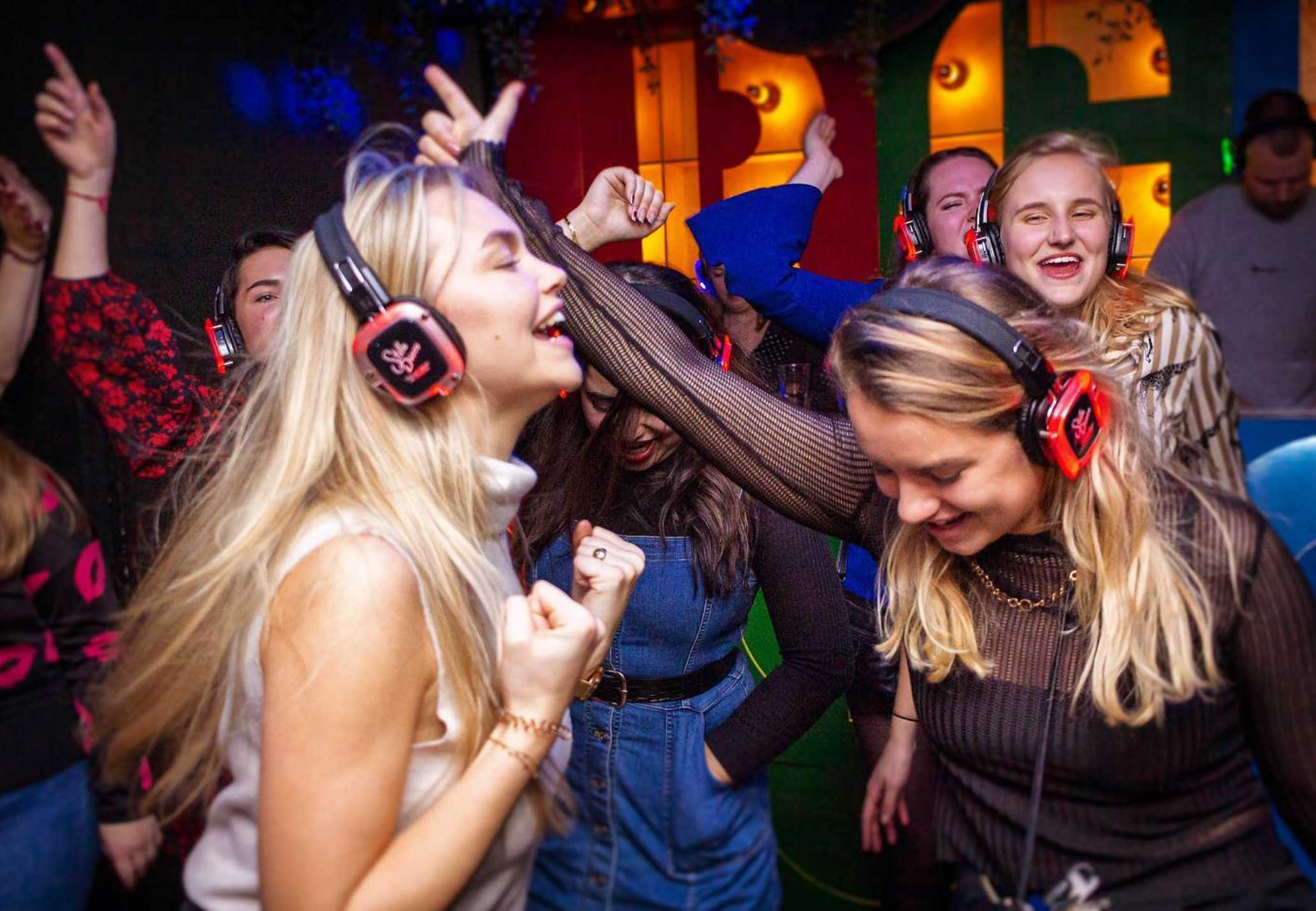 50546294878_f50fc87717_o@2x